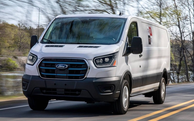 Ford E-Transit 2026 transforme les flottes du Québec